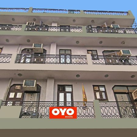 Flagship Hotel Decent Stay Near Pvr Vikaspuri Delhi Nova Deli Exterior foto