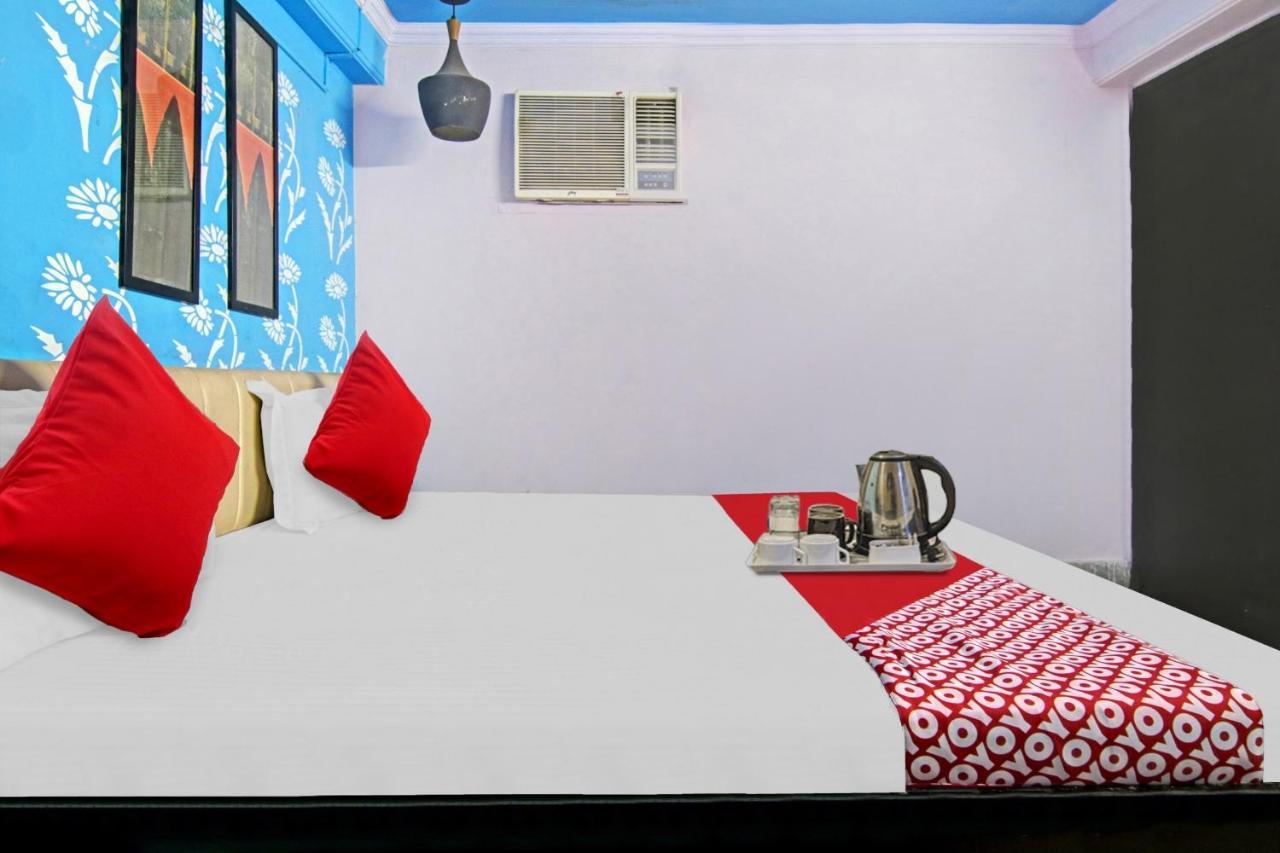 Flagship Hotel Decent Stay Near Pvr Vikaspuri Delhi Nova Deli Exterior foto