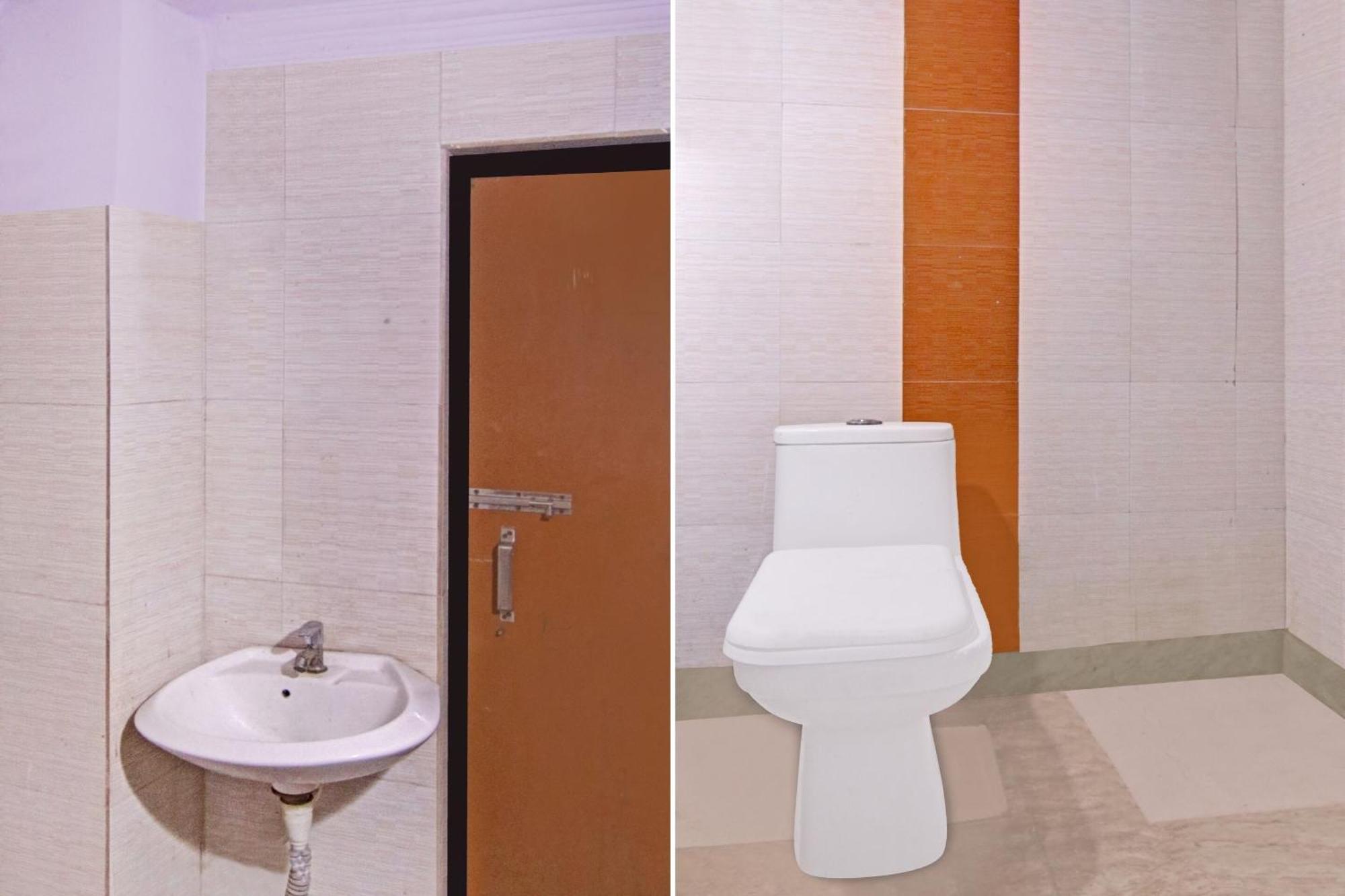 Flagship Hotel Decent Stay Near Pvr Vikaspuri Delhi Nova Deli Exterior foto